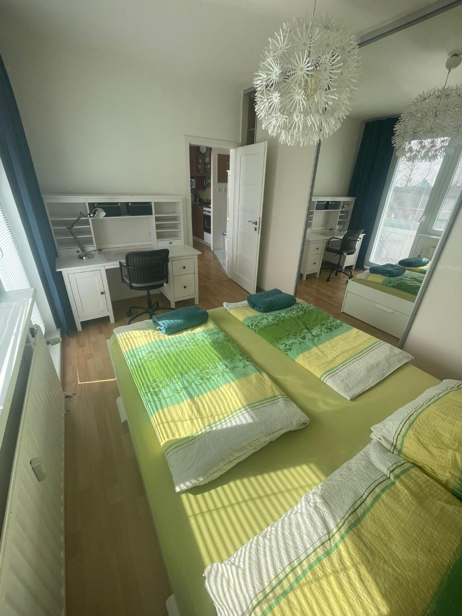 Park View City Center Location Apartment With Balcony Bratislava Buitenkant foto